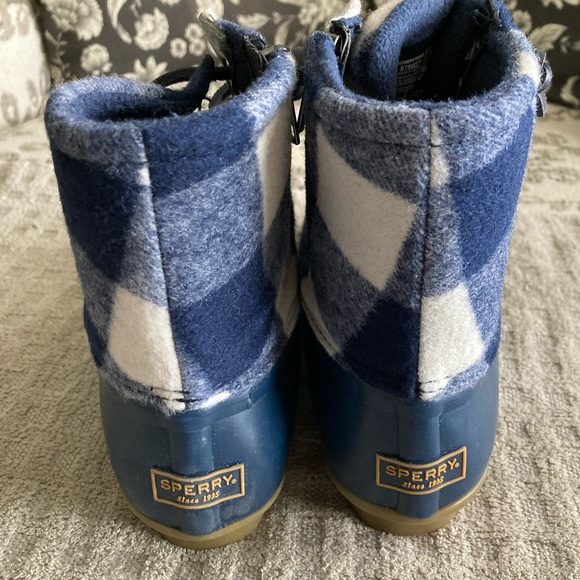 Women’s Sperry Saltwater Boots Blue Check Navy Size 8.5 NWOT - Picture 7 of 9